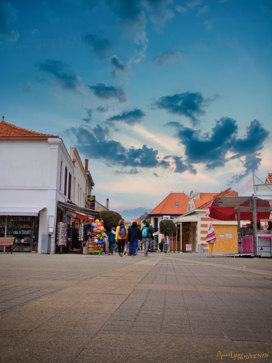 Touristes à Soulac-sur-Mer